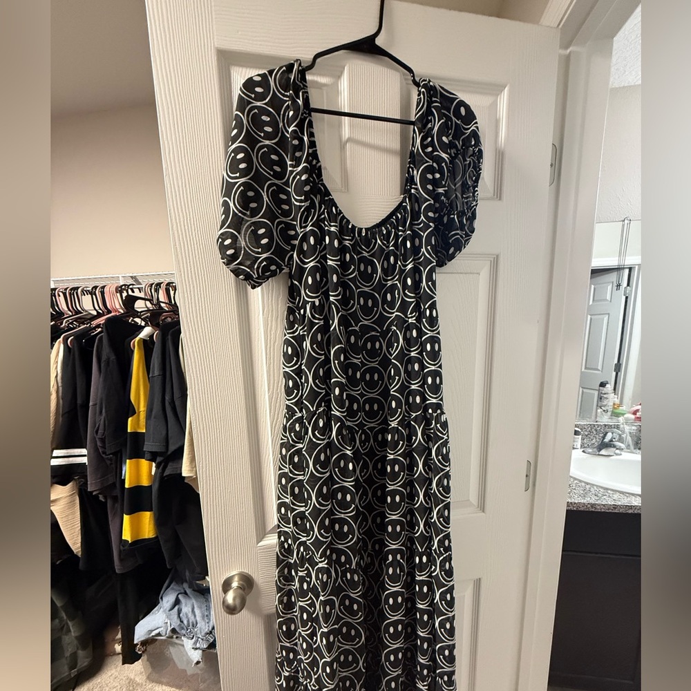 Dressed in LALA Black and White Smiley Long Sleeve Dress
